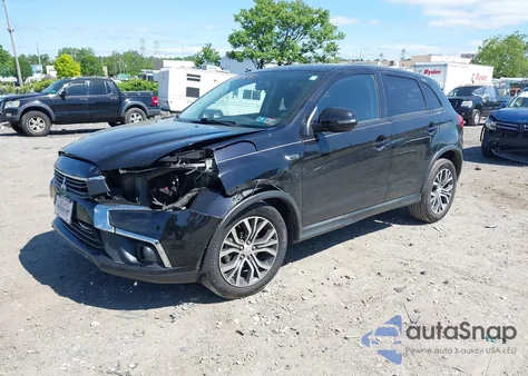 2016 Mitsubishi Outlander Sport 2.0 Es z USA, uszkodzony, nr VIN JA4AP3AU1GZ061148